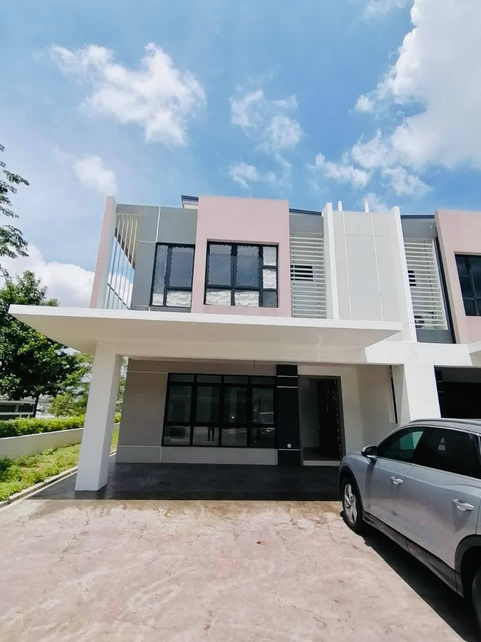 ENDLOT Double Storey Maple Residence, Laman View, Cyberjaya - Image 1