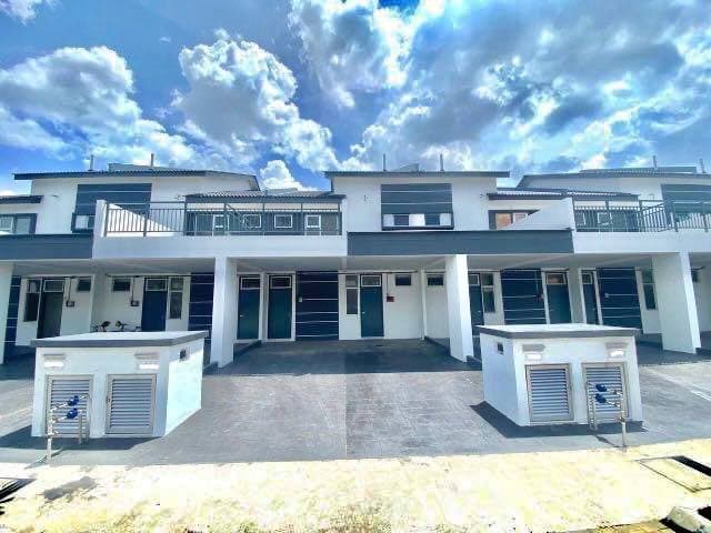 Townhouse Kita Bayu at Cybersouth, Dengkil Selangor - Image 1