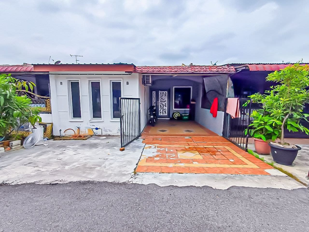 1-Storey Terrace Taman Seri Puteri Meru Klang - Image 1