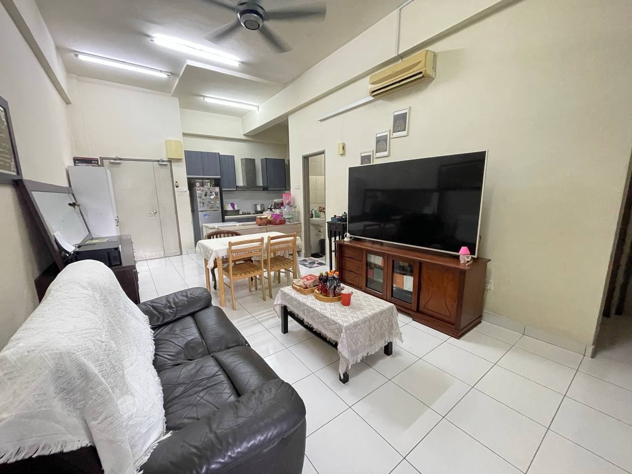 Fully Furnished Selayang Height Radius Residence Selayang - Image 1