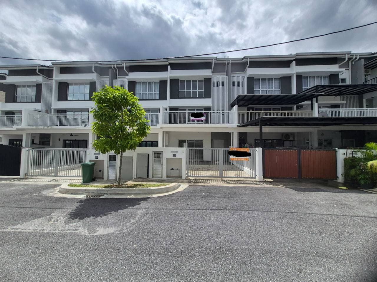 New Unit 3 Storey Terrace Belleza Taman Putra Bukit Rahman Putra - Image 1