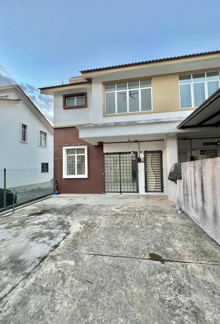 2 Storey Terrace Endlot Taman Bunga Raya Bukit Beruntung - Image 1