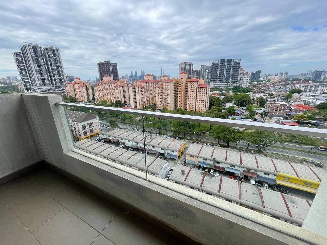 Platinum Lake PV 21 Condominium, Setapak - Image 1