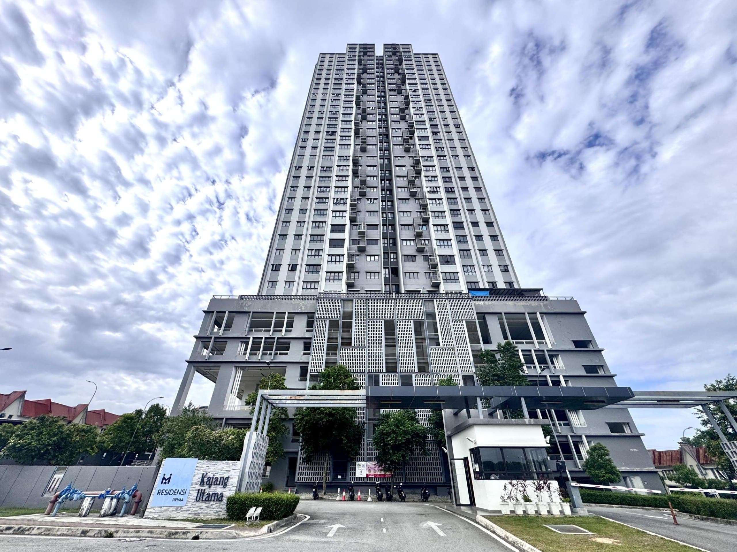 Fully Furnished PR1MA Kajang Utama High Floor 2 Parking