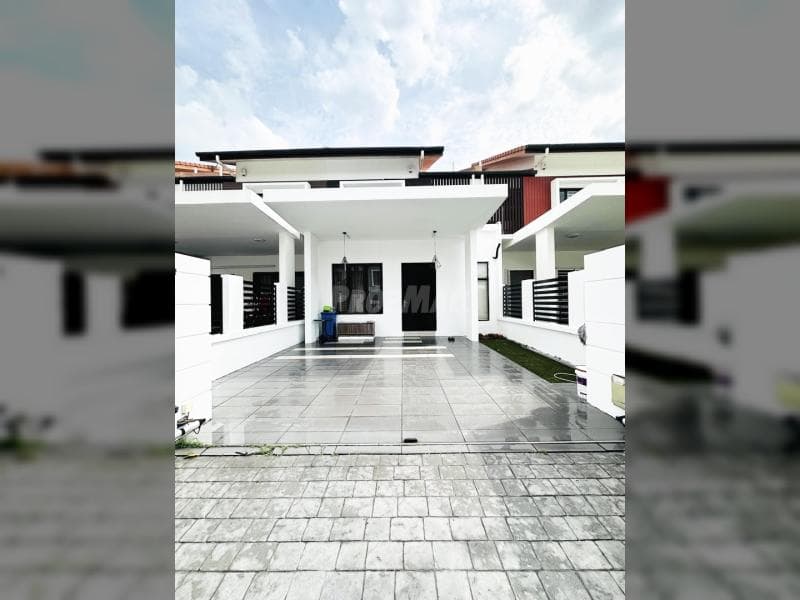 Lock Stock Barrel 4bedroom Double Storey Pentas, Alam Impian - Image 1