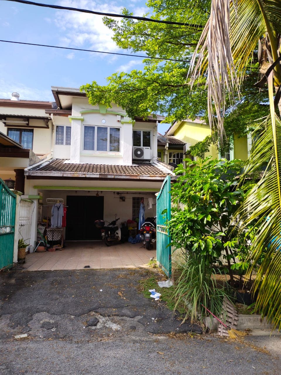 2 Storey Terrace, Saujana Damansara, Damansara Damai - Image 1