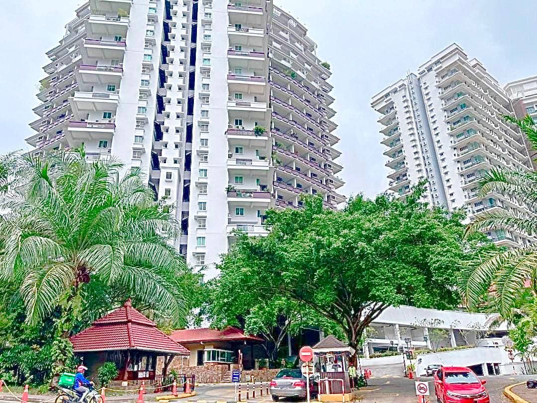 DUPLEX Armanee Terrace 1 Condominium, Petaling Jaya - Image 1