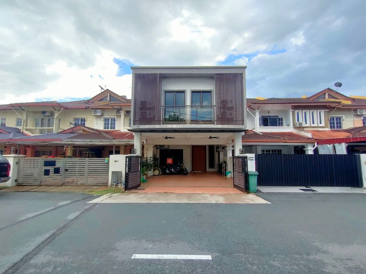 Rumah Teres 2 Tingkat Seksyen 3, Bandar Baru Bangi - Image 1