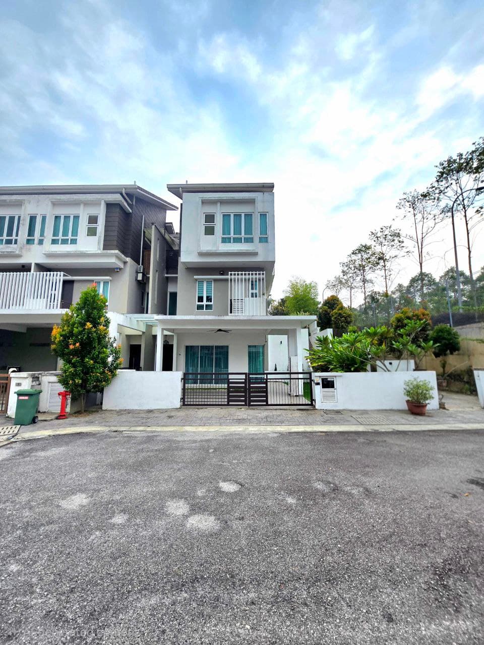 3 Storey Terrace Superlink Tiara South Setia Eco Hills - Image 1