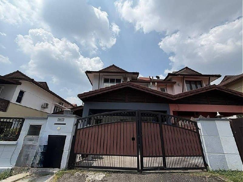 Cheapest renovated Semi-D Cluster 2 Storey Sunway Alam Suria