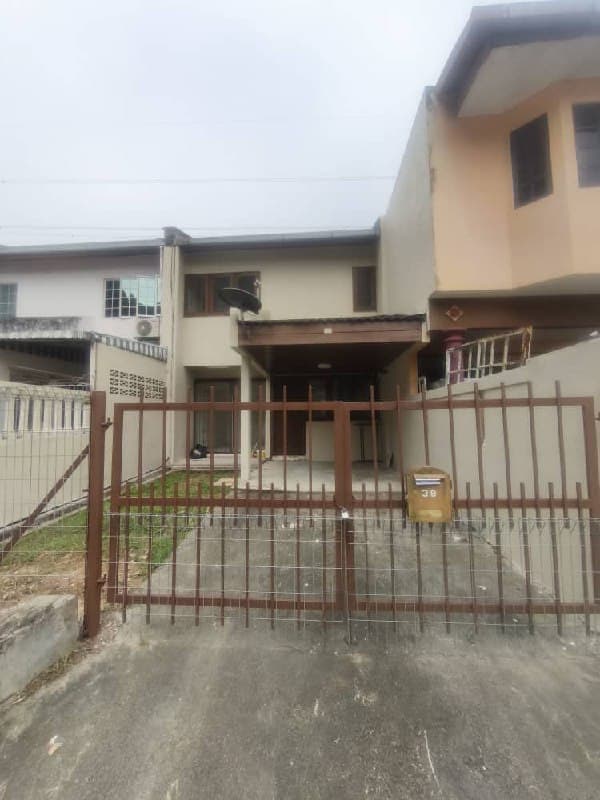 Double Storey Terrace Intermediate - Image 1