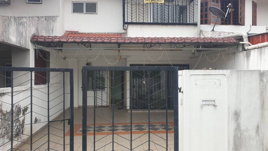 Double Storey Terrace House Seksyen 25, Taman Sri Muda - Image 1