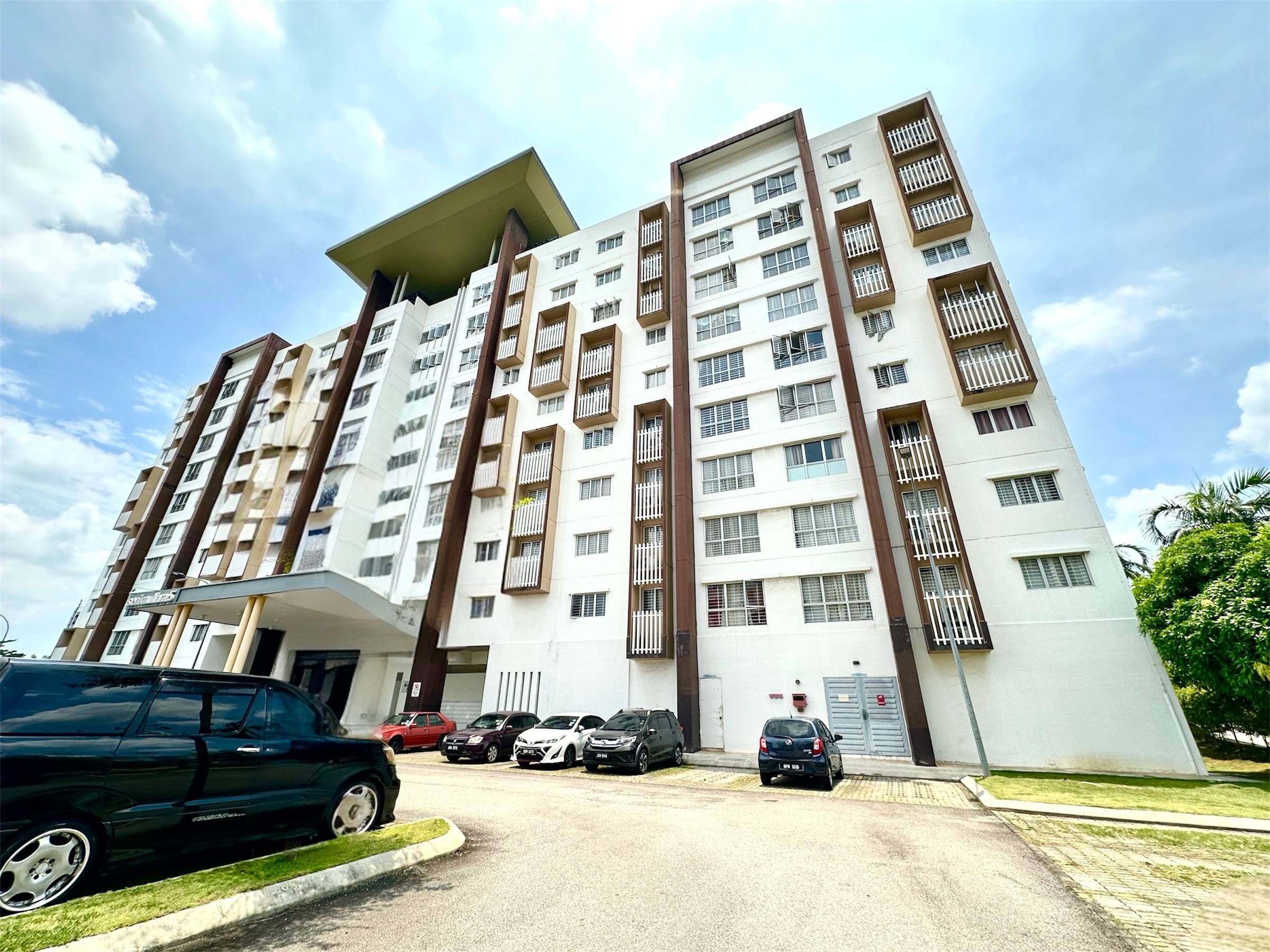 Pangsapuri Seri Mutiara U13 Setia Alam - Image 1