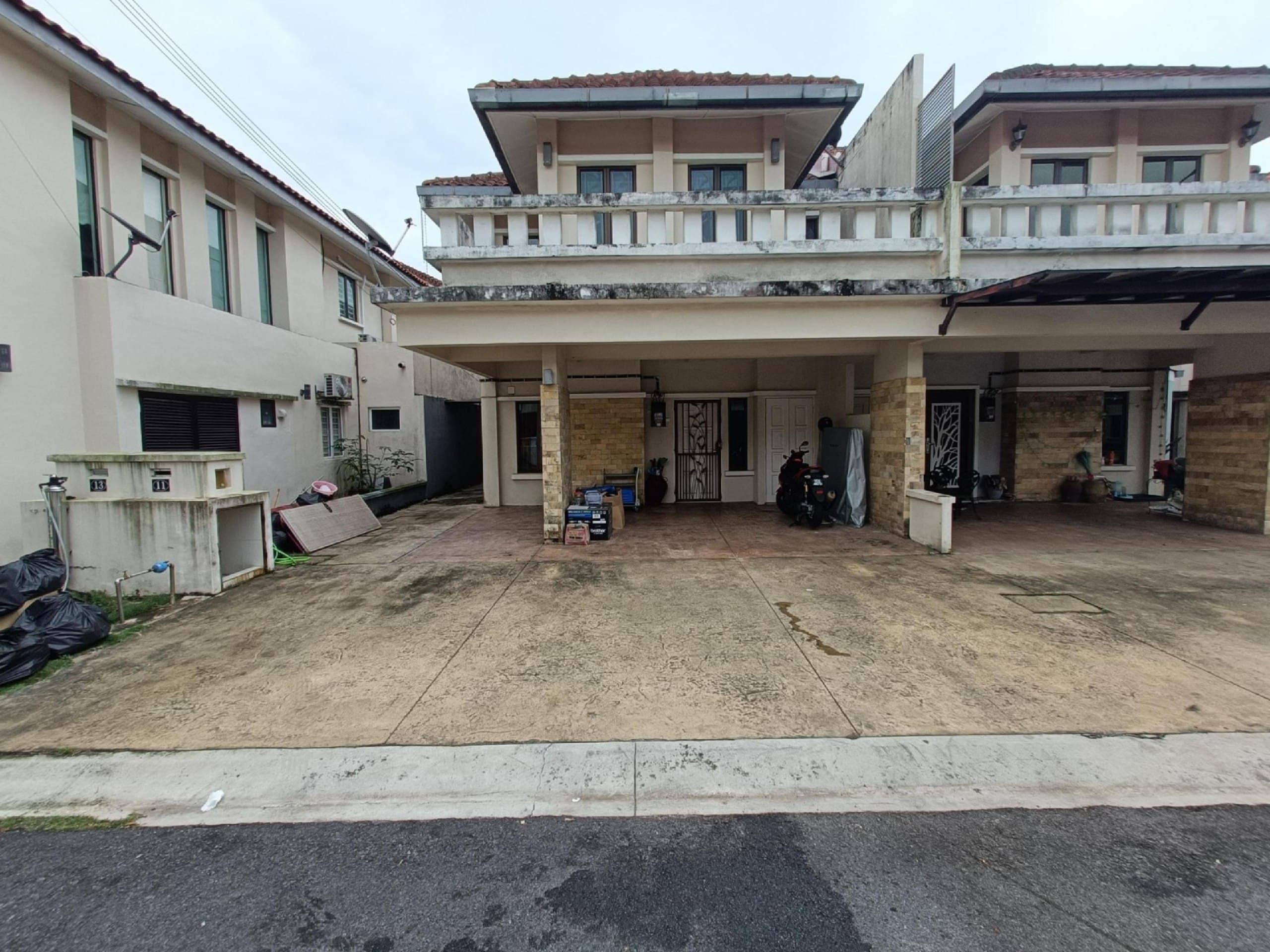 Renovated Semi-D Double Storey House Desa Villa Merab Bangi - Image 1