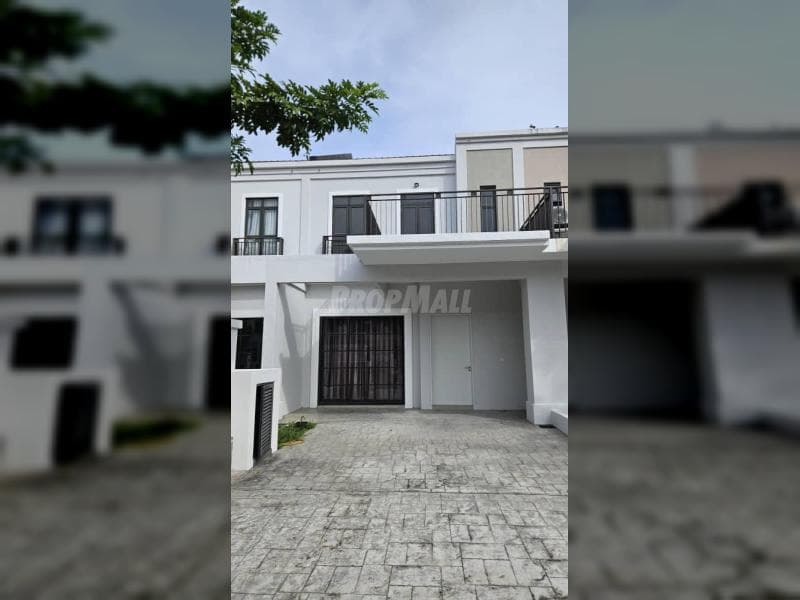 2 Storey House in Monet Lily, Kota Warisan Sepang - Image 1