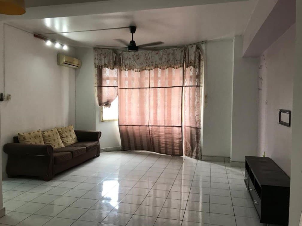 Kelana Puteri Condominium, Petaling Jaya - Image 1