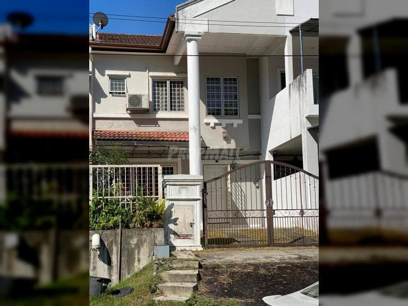 2-Storey House at Taman Bukit Emas, Seri Kembangan - Image 1
