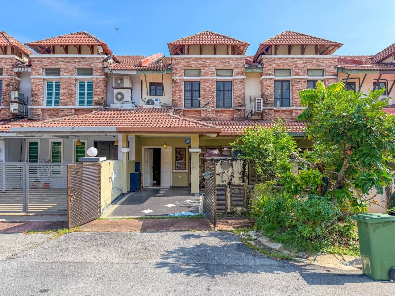 Double Storey Terrace Bandar Nusaputra Presint 1 Puchong - Image 1