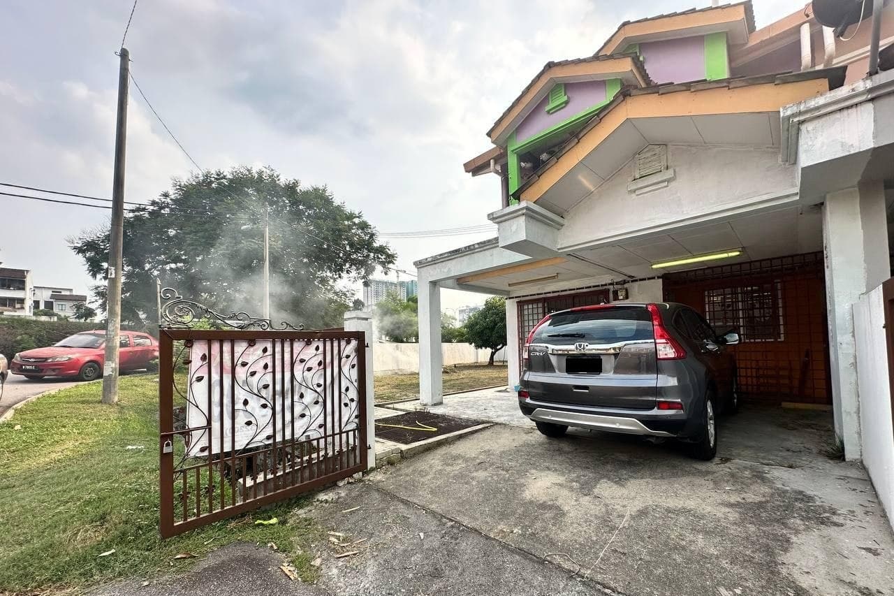 Double Storey Link Terrace House Taman Universiti Bangi Kajang - Image 1
