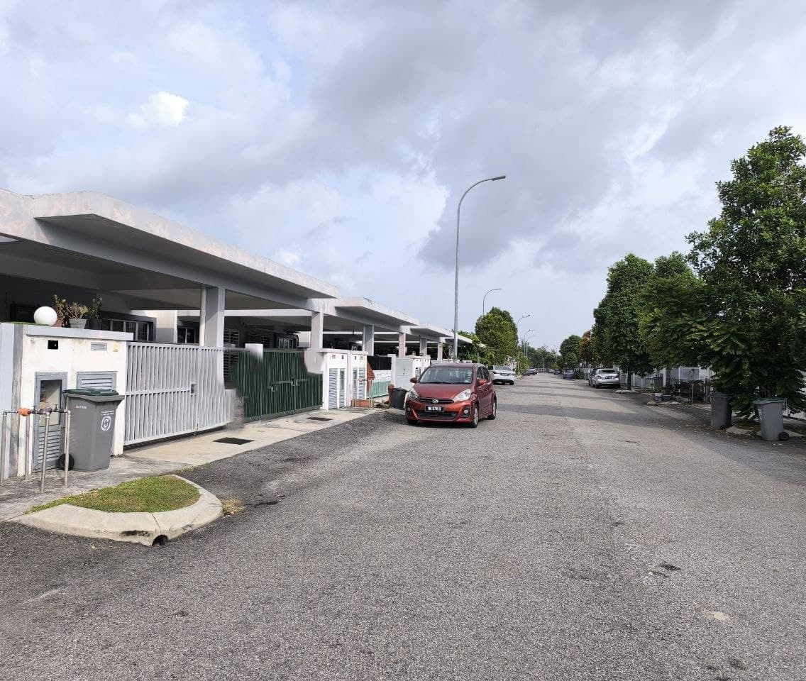 Single Storey Terrace House Albury 1, Mahkota Hills, Semenyih - Image 1