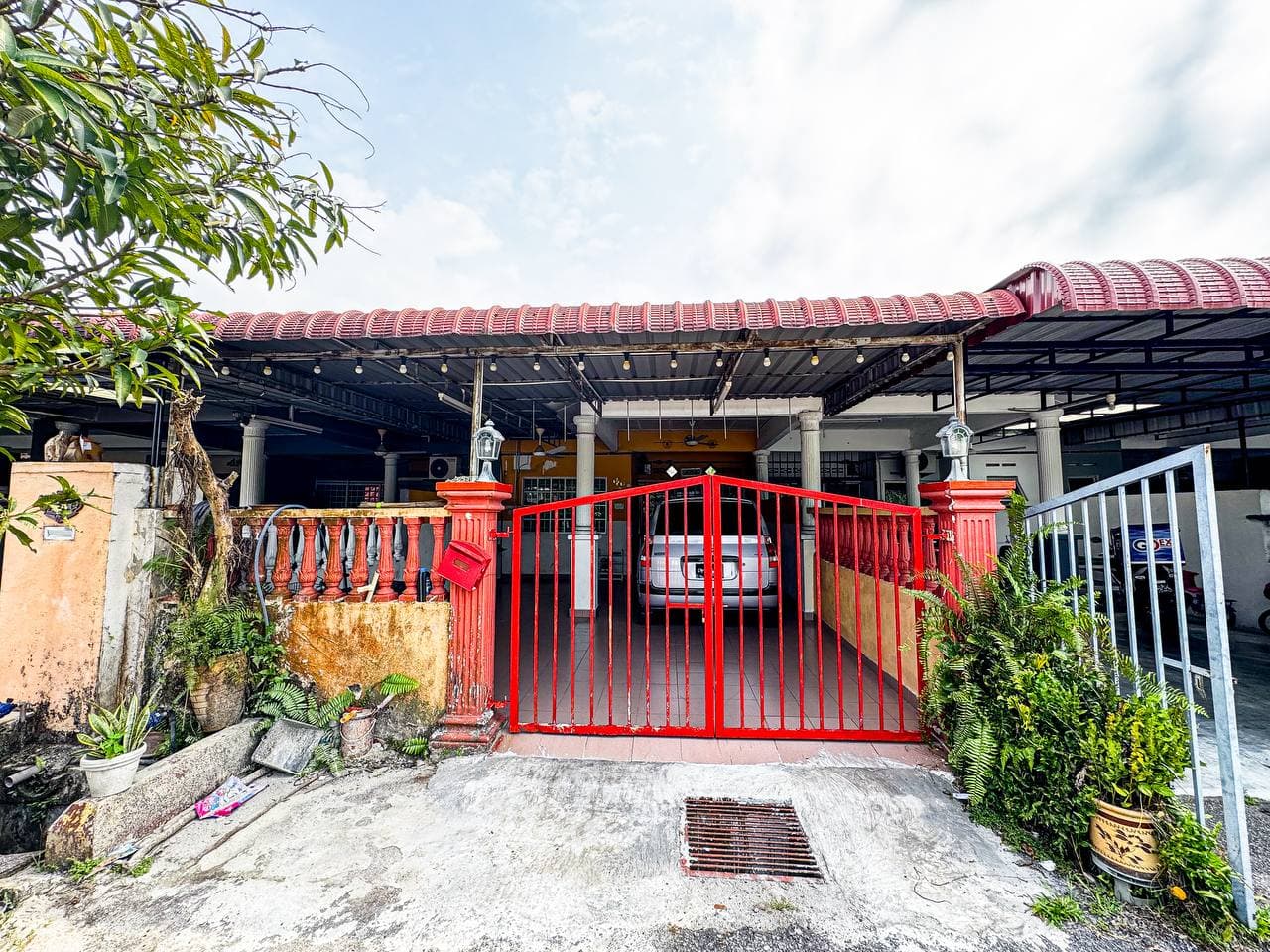 Single Storey Terrace Taman Mesra Kanchong Darat Banting - Image 1