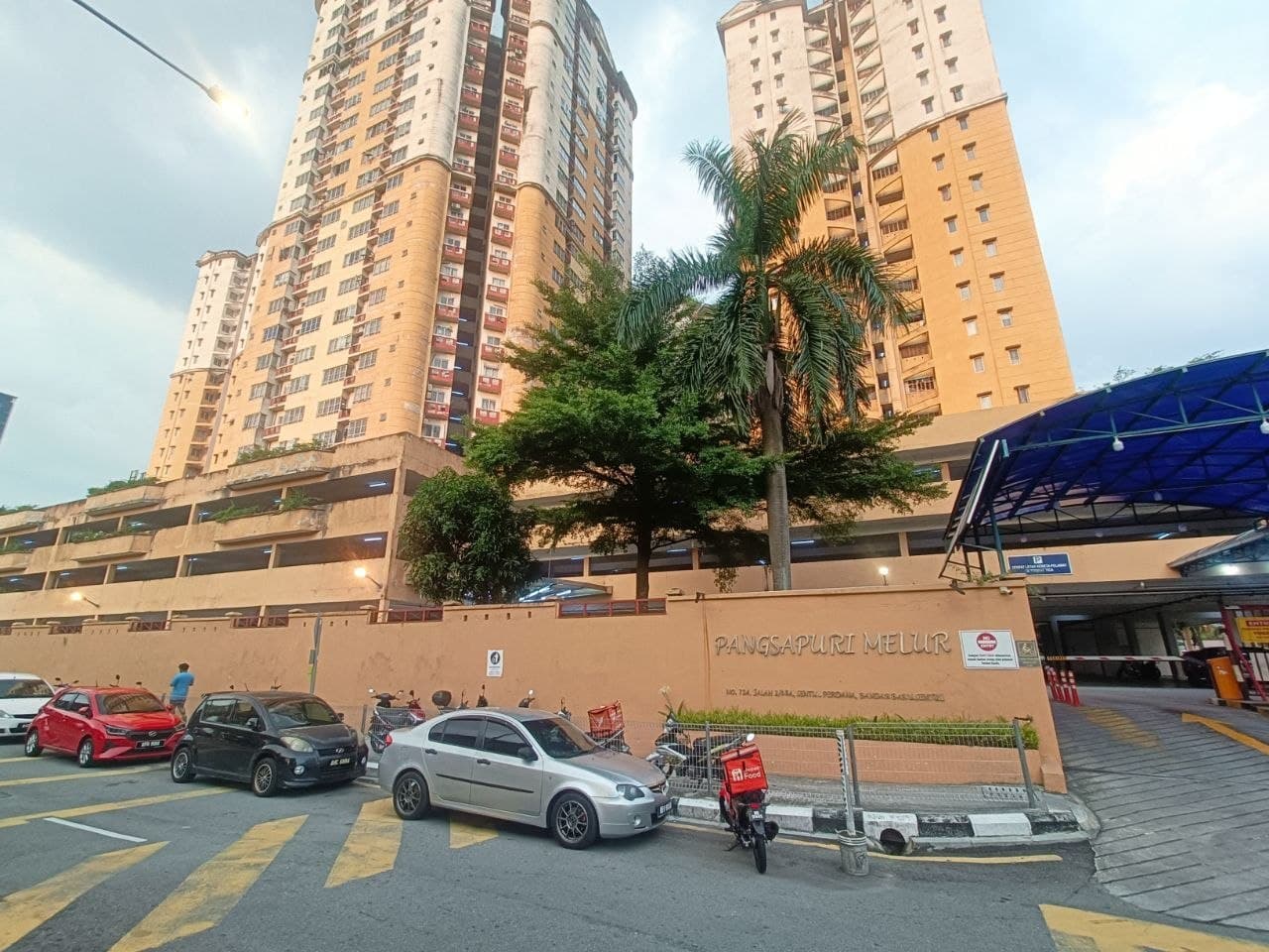 Pangsapuri Melur, Sentul KL - Image 1