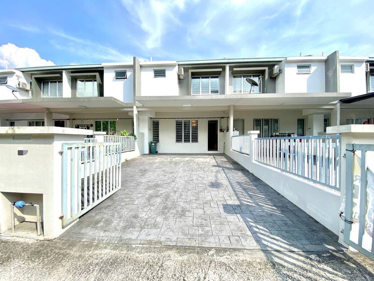 Double Storey Terrace Garden Villa, Taman Tasik Semenyih - Image 1