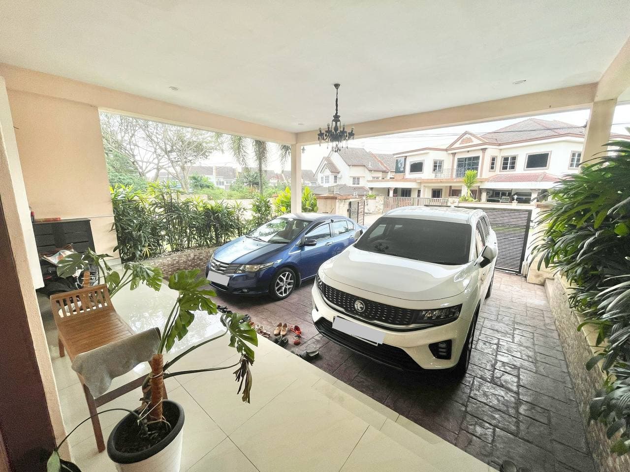 End Lot Double Storey Bungalow USJ 3, USJ Avenue - Image 1