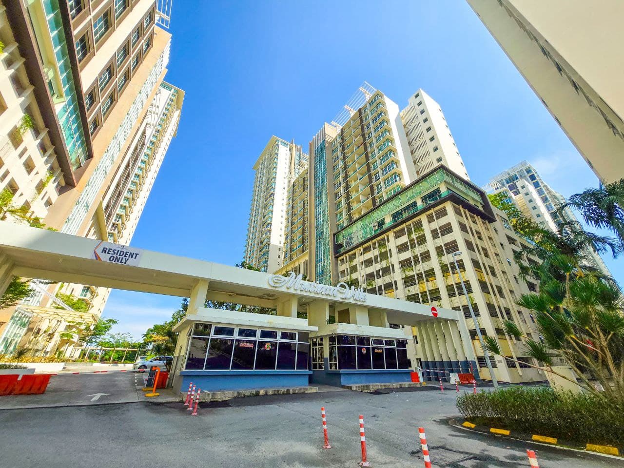 Service Residence Mutiara Ville Cyberjaya Phase 2 - Image 1