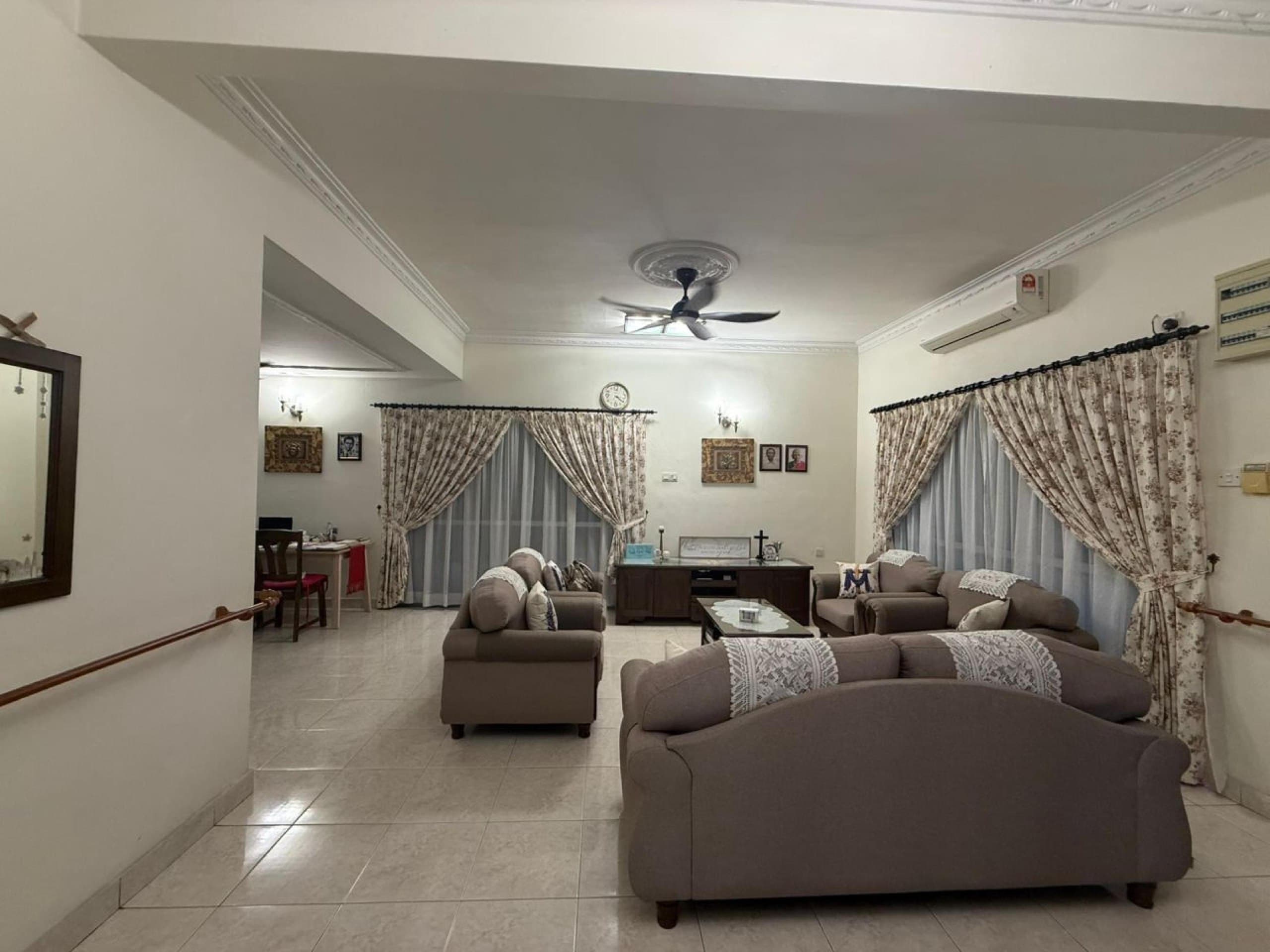 Double Storey Semi-D Taman Setia 2 Balakong Seri Kembangan - Image 1