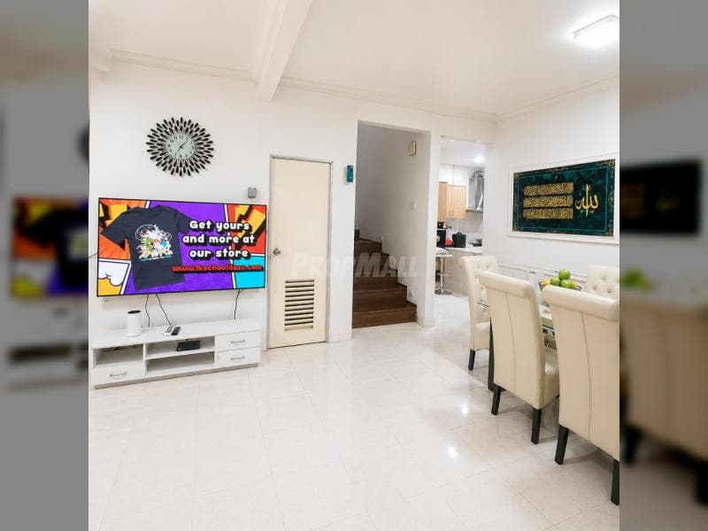 Taman Amanputra Puchong End Lot Renovated Fully Furnished - Image 1