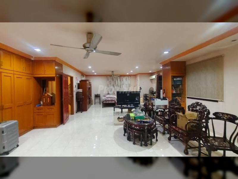 Double Storey Bungalow, Jalan Batu Nilam, Bandar Bukit Tinggi - Image 1