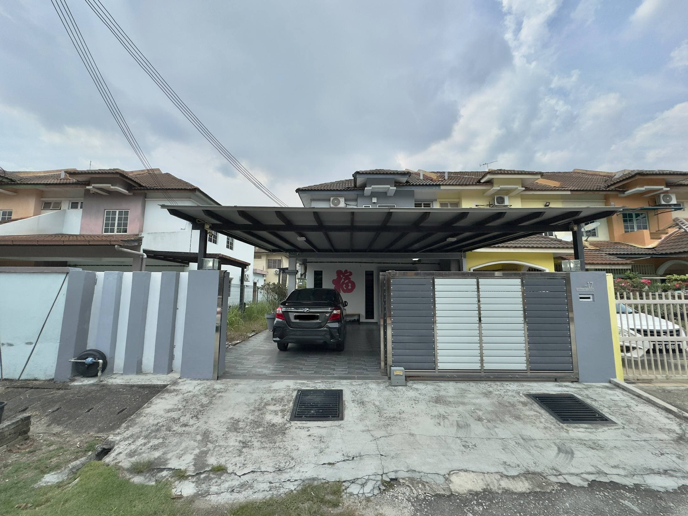 2-Storey Terrace End Lot Taman Puchong Utama, Puchong