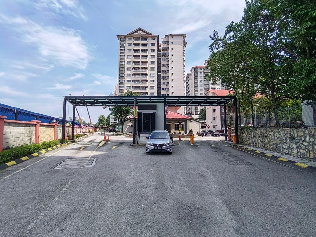 Puncak Seri Kelana Condominium, Ara Damansara - Image 1