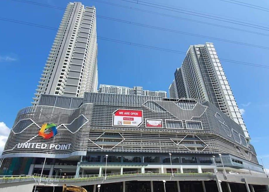 Freehold United Point Service Residency North Kiara Level 16 Segambut KL - Image 1