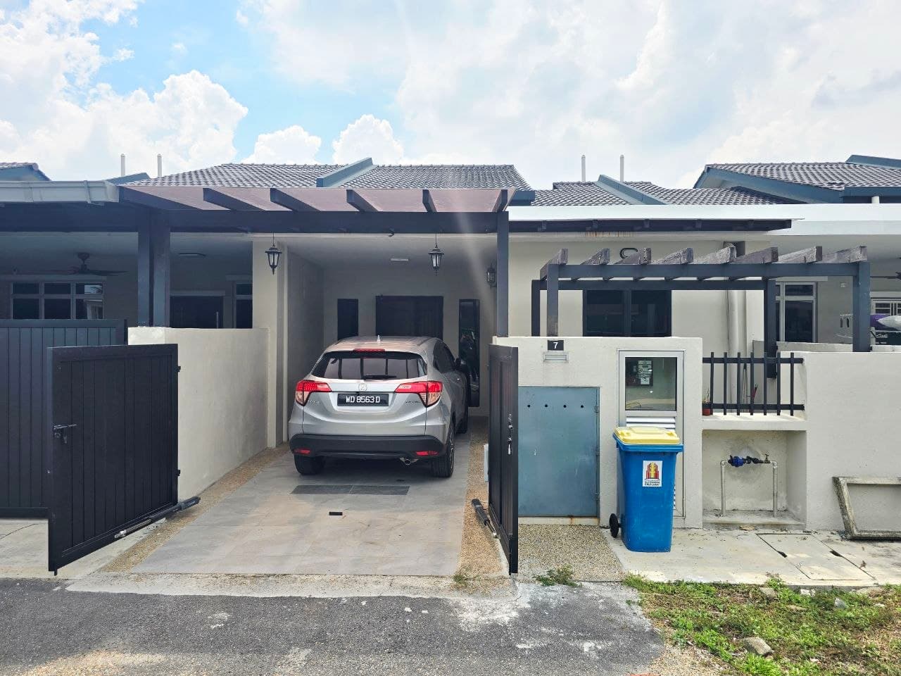Renovated Single Storey Terrace Taman Bentara, Telok Panglima Garang - Image 1
