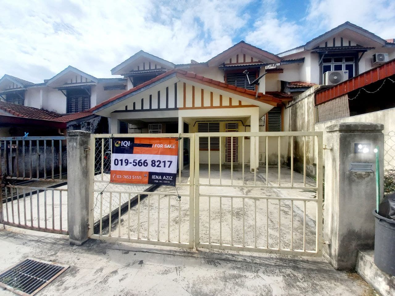2 Storey Terrace House SP 65 Taman Salak Perdana, Sepang - Image 1