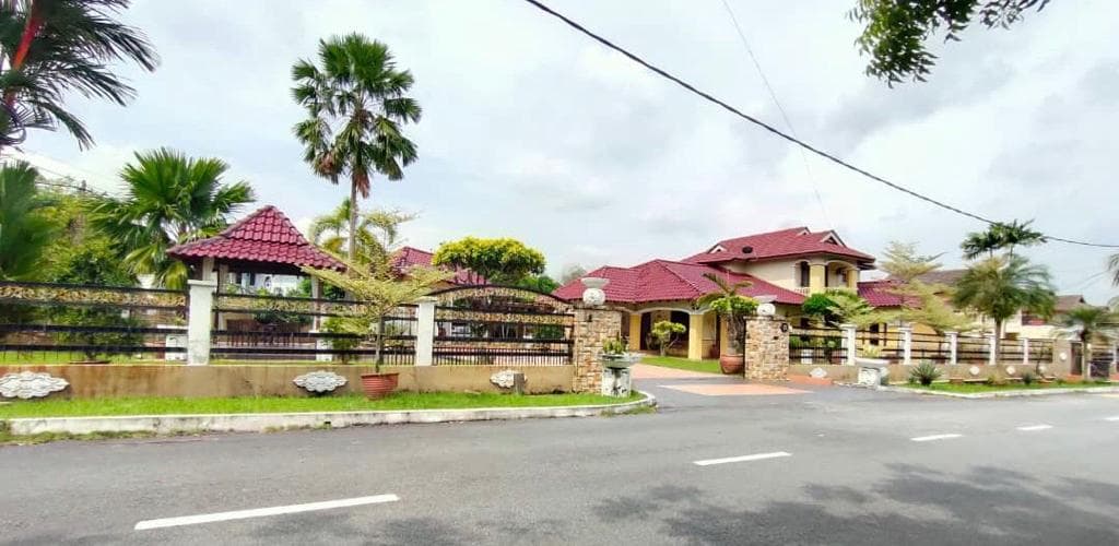 Bungalow For Sale Jalan 2B Bukit Sentosa