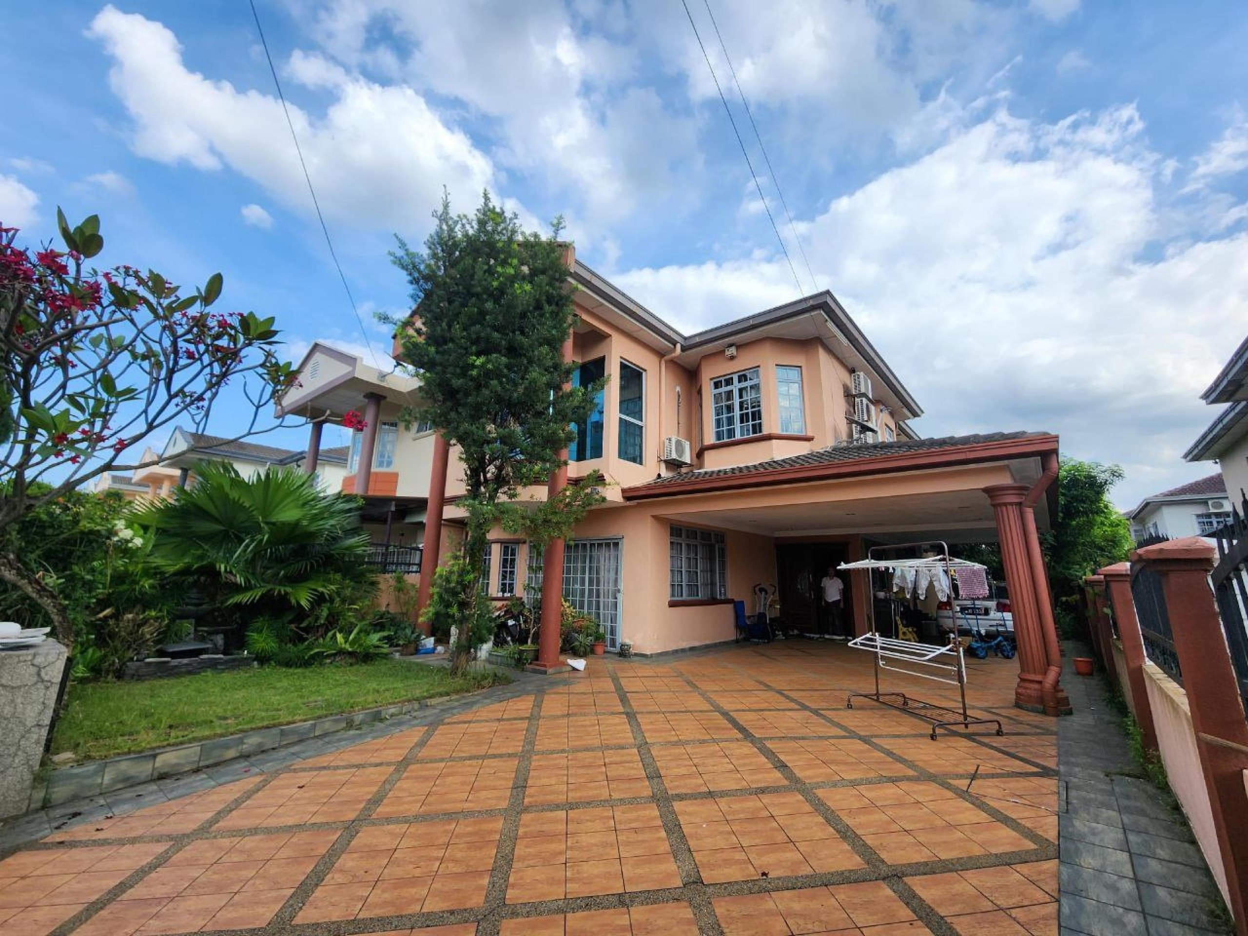 2 Storey Semi Detached House Taman Sri Endah Sri Petaling - Image 1