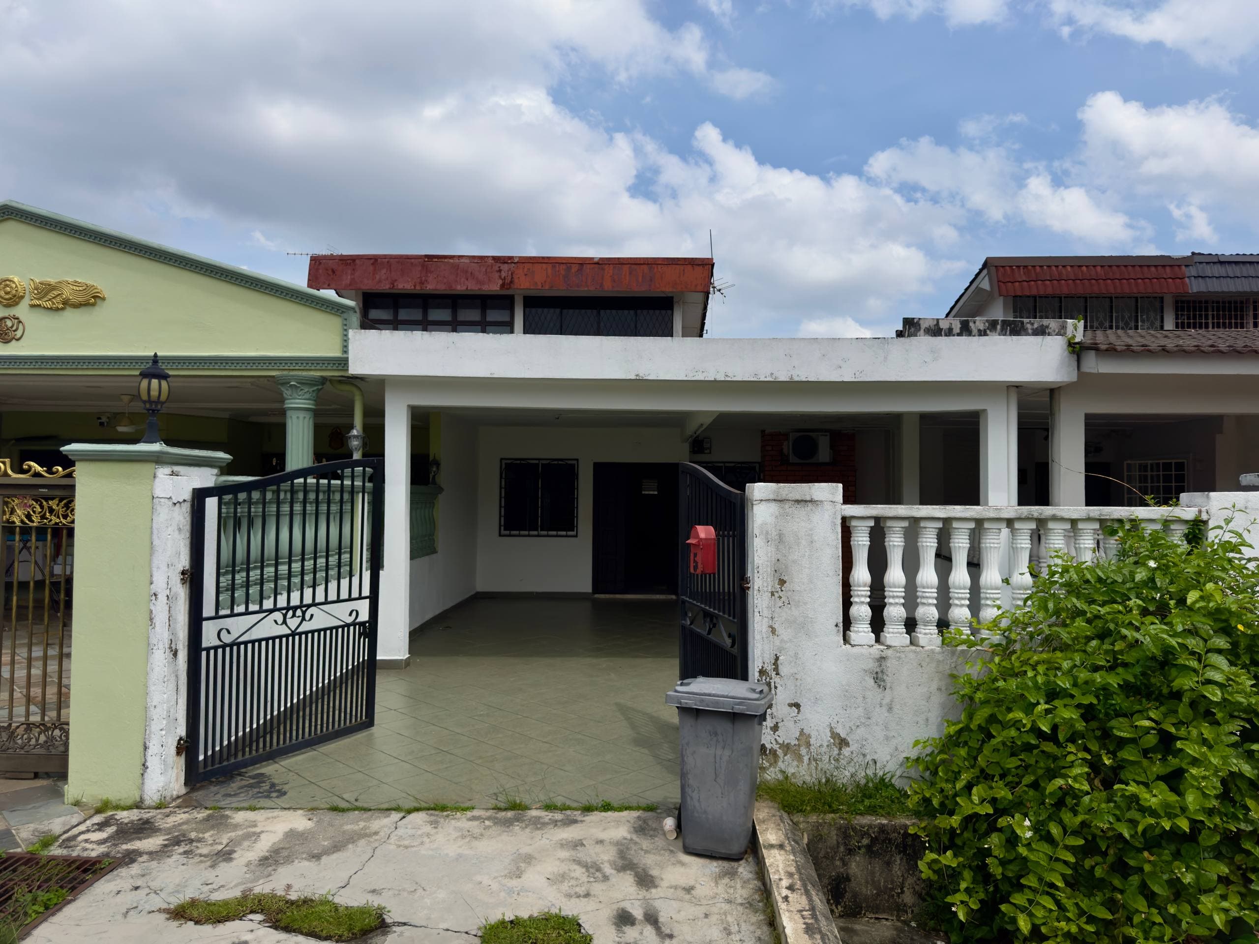 1-Storey Terrace House in SS3 Taman University, Petaling Jaya - Image 1