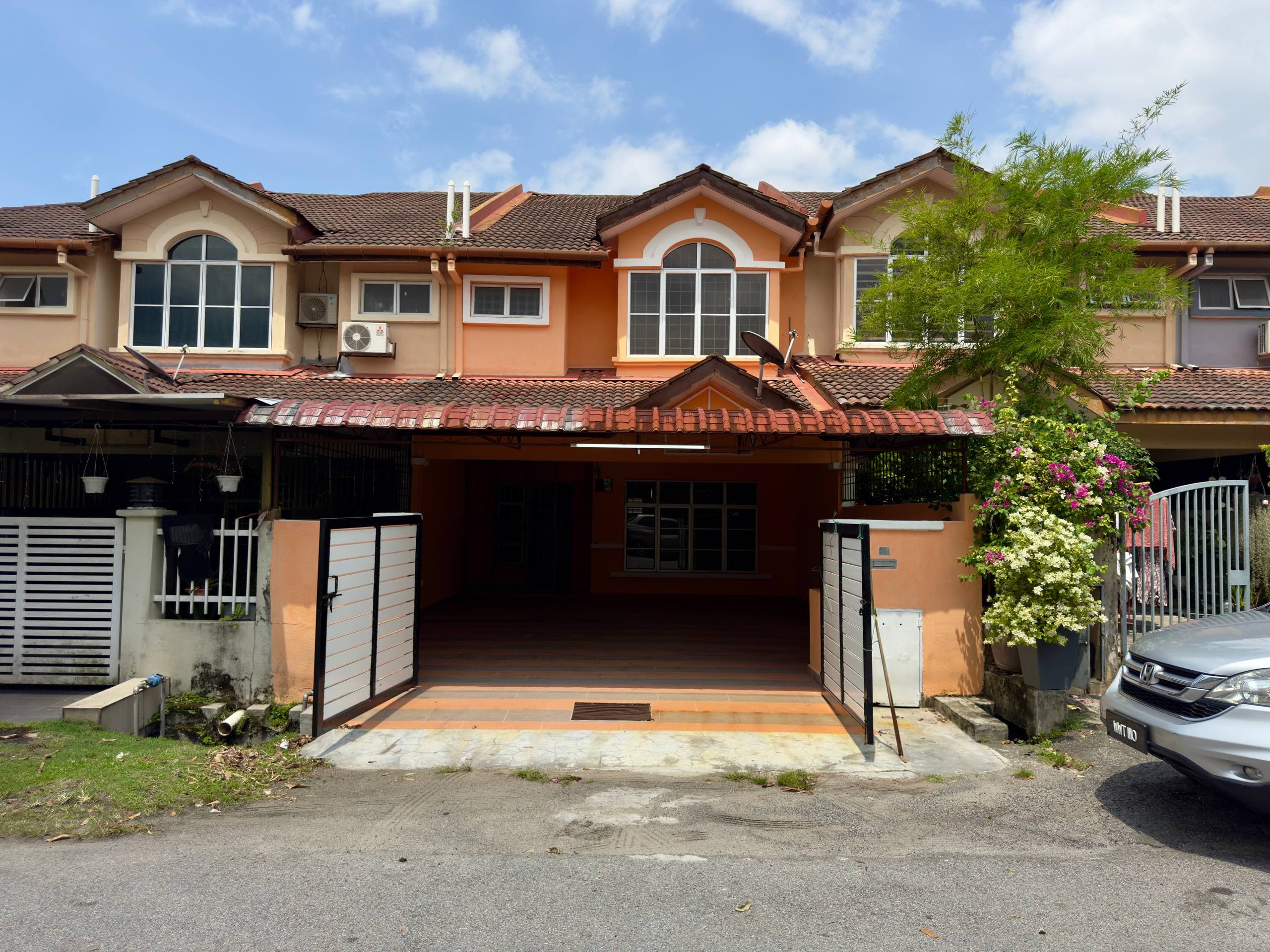 2-Storey Terrace House Facing Playground in Taman Pelangi Semenyih - Image 1