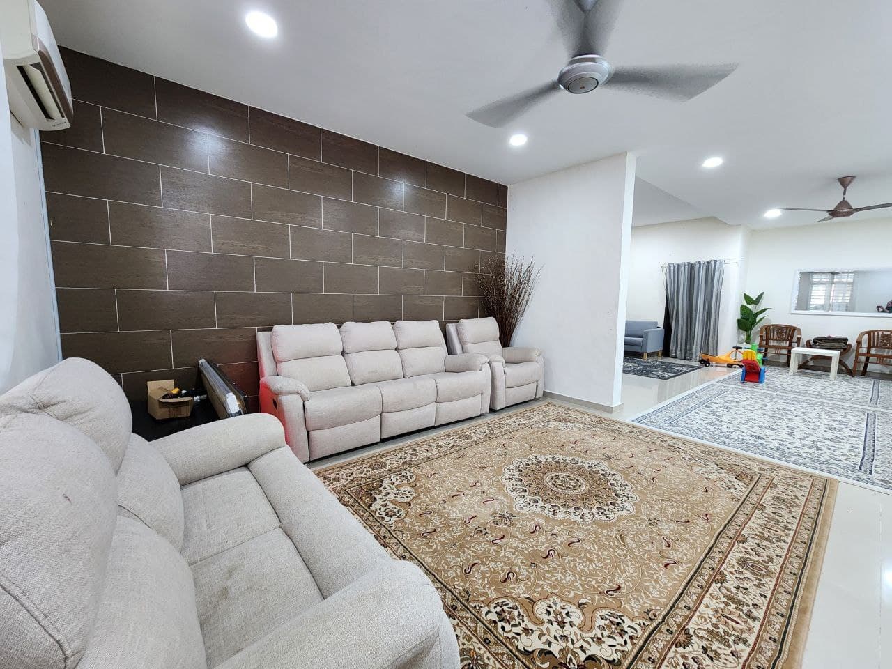 Single Storey Bungalow Desa Pinggiran Putra Kajang
