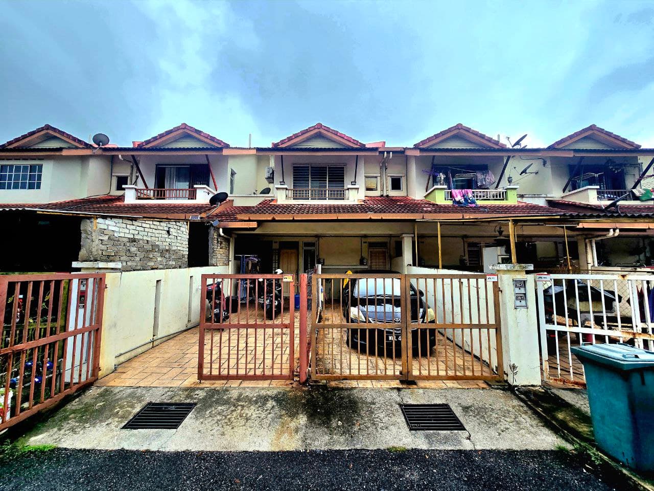 Townhouse Bayu Parkville Taman Balakong Jaya, Seri Kembangan - Image 1