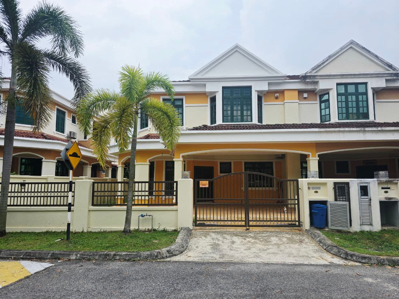 Renovated Semi-Detached House Kota Warisan Sepang - Image 1