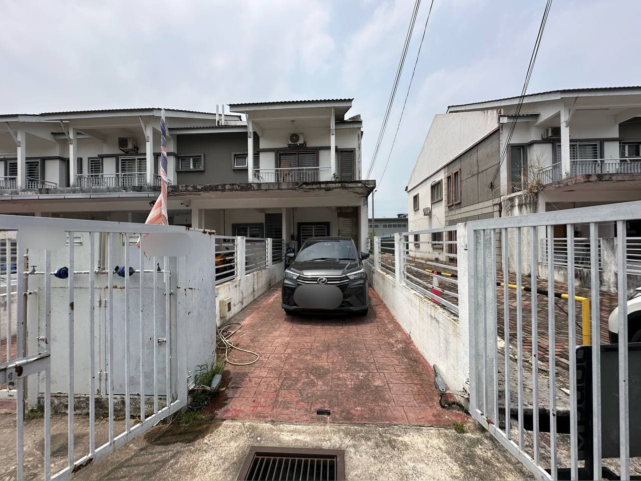 End Lot Townhouse Upper Level The Lake Residence, Taman Putra Perdana - Image 1