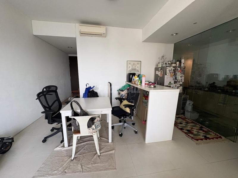 Freehold Serviced Residence, The Capers Sentul, 954sf Partially Furnished - Image 1