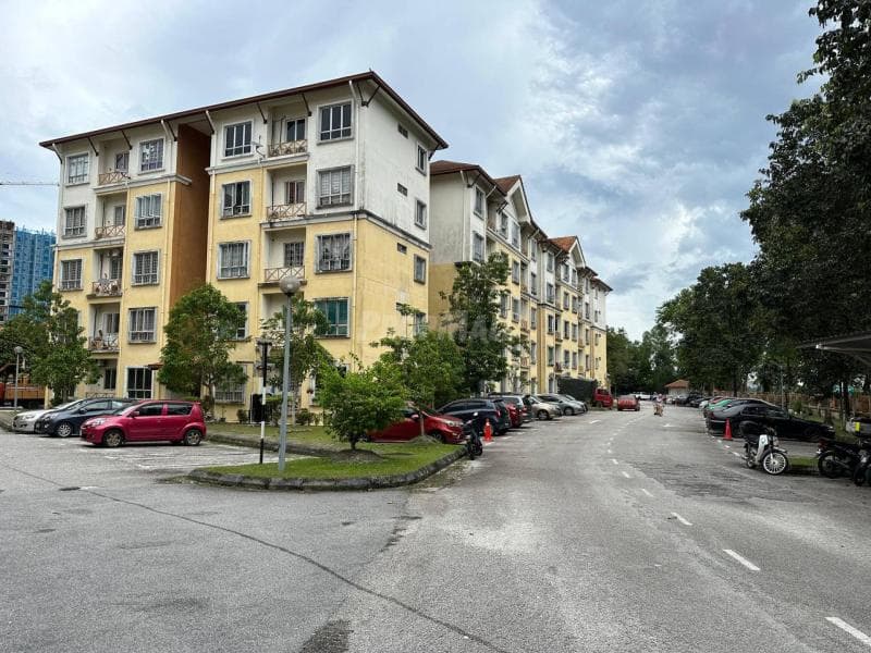 Fully Renovated Kitchen Cabinet Apartment Seroja Bukit Jelutong Seksyen U8 Shah