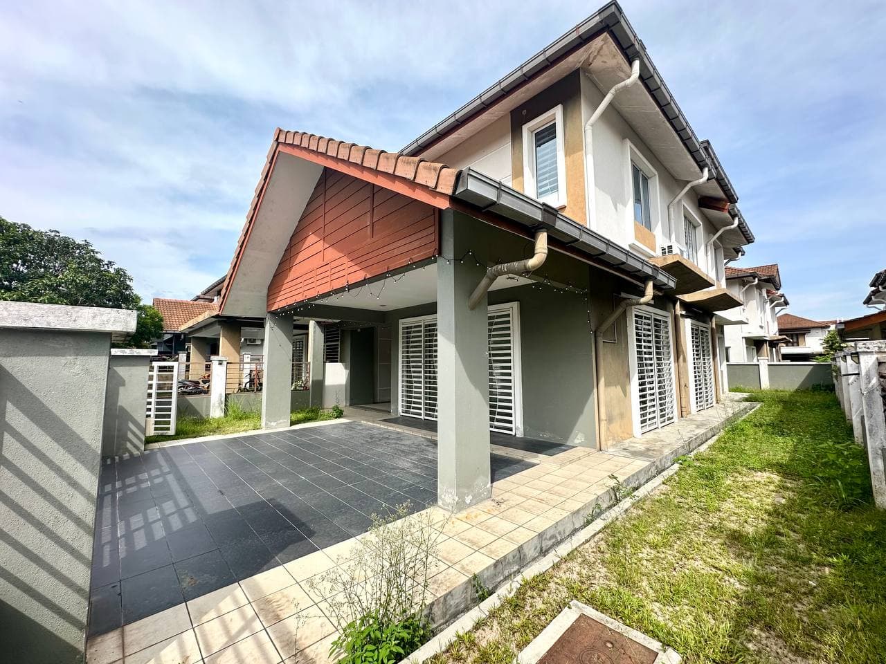 Double Storey Semi-D Anjung Suasana Bandar Seri Putra Kajang