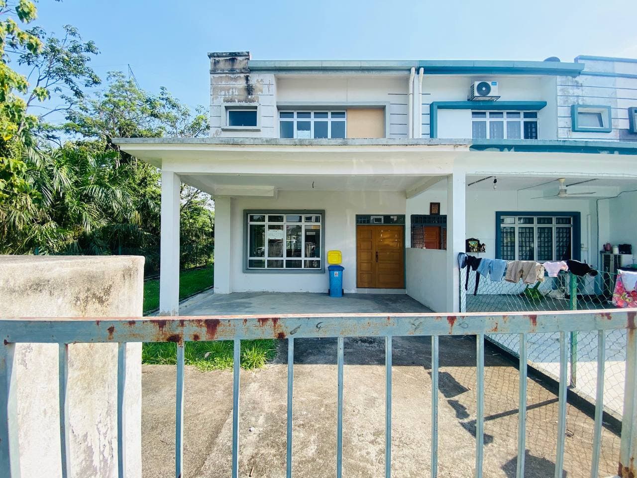 Double Storey End Lot Taman Langat Indah Banting - Image 1