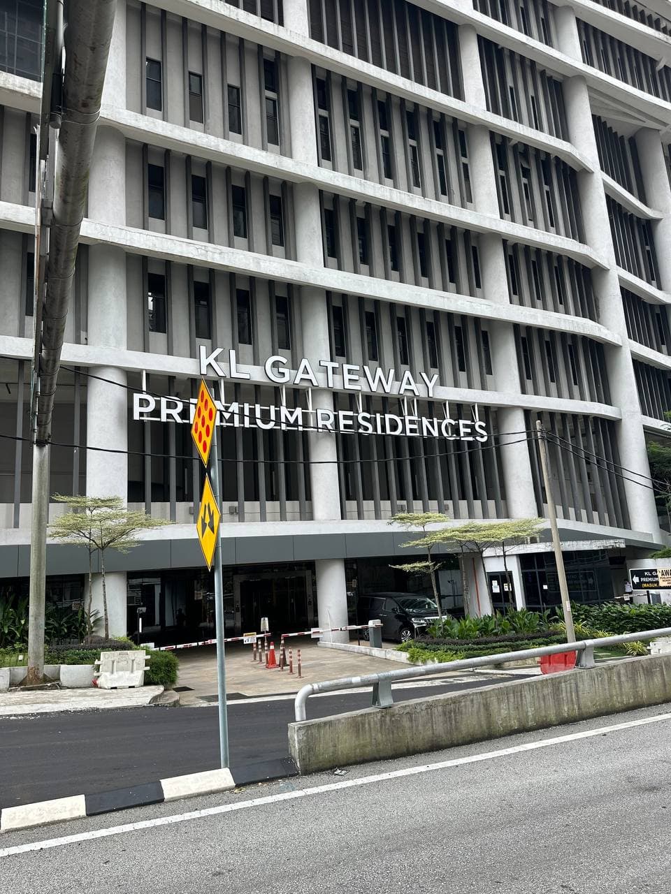 KL Gateway Premium Residence Condominium - Image 1
